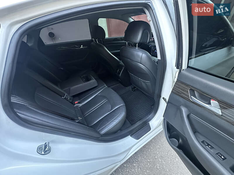 Седан Hyundai Sonata 2014 в Одессе