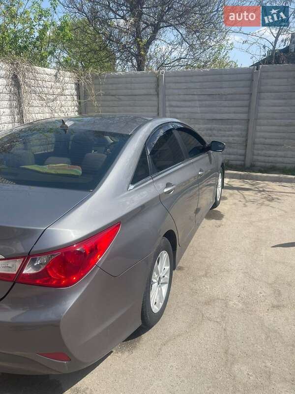 Седан Hyundai Sonata 2014 в Киеве фото 4 Седан Hyundai Sonata 2014 в Киеве