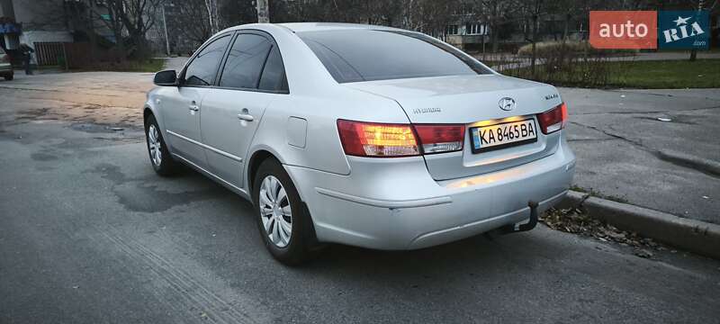 Седан Hyundai Sonata 2009 в Киеве