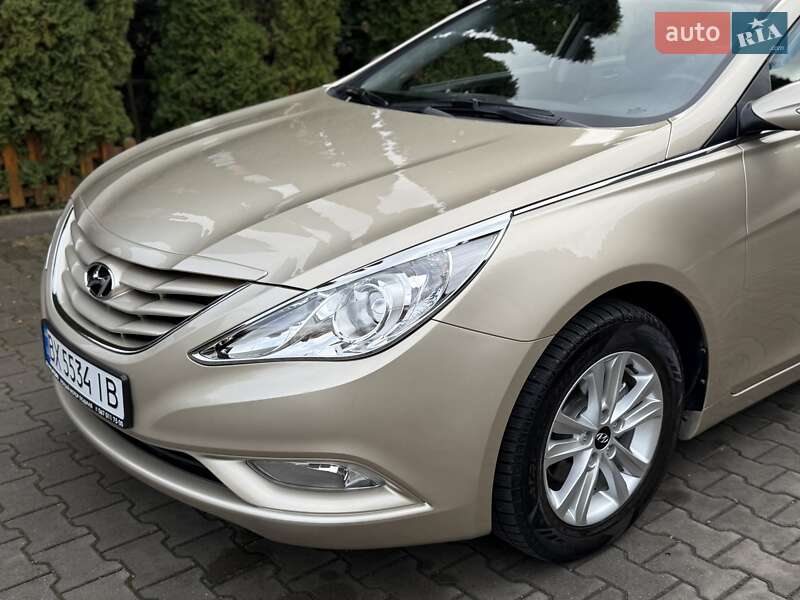 Седан Hyundai Sonata 2010 в Хмельницком