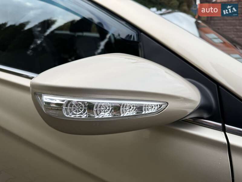 Седан Hyundai Sonata 2010 в Хмельницком