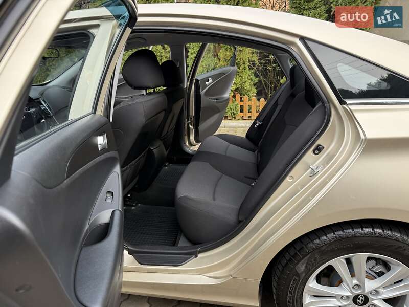 Седан Hyundai Sonata 2010 в Хмельницком