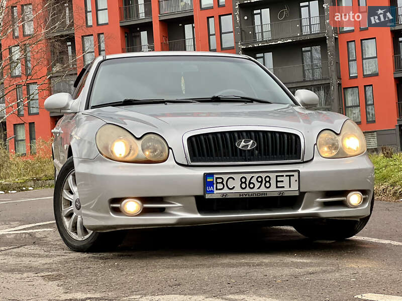 Седан Hyundai Sonata 2002 в Львове