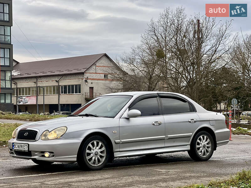 Седан Hyundai Sonata 2002 в Львове