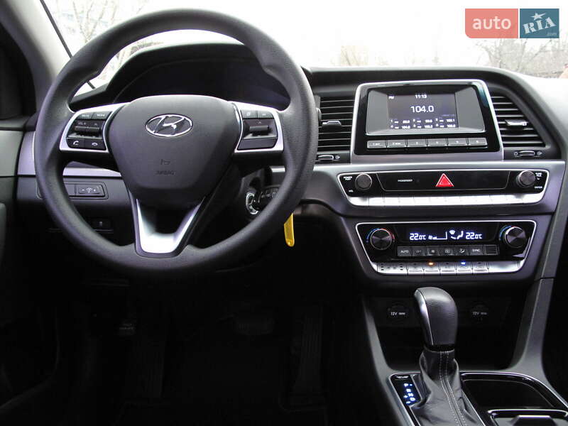 Седан Hyundai Sonata 2018 в Киеве