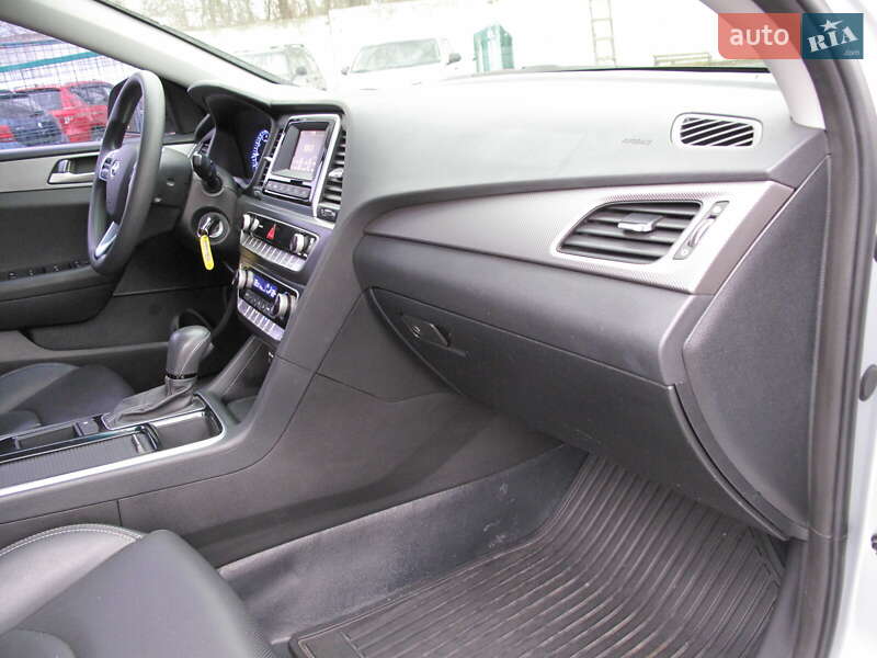 Седан Hyundai Sonata 2018 в Киеве