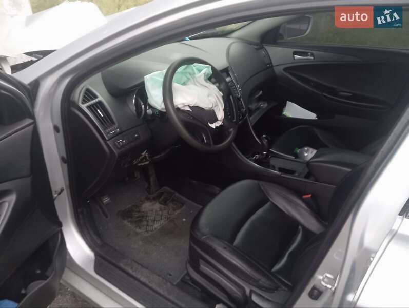 Седан Hyundai Sonata 2014 в Калиновке