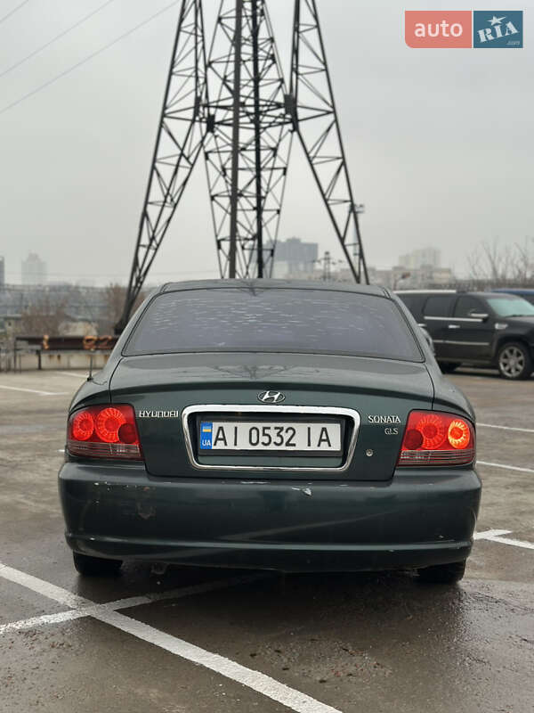 Седан Hyundai Sonata 2004 в Києві