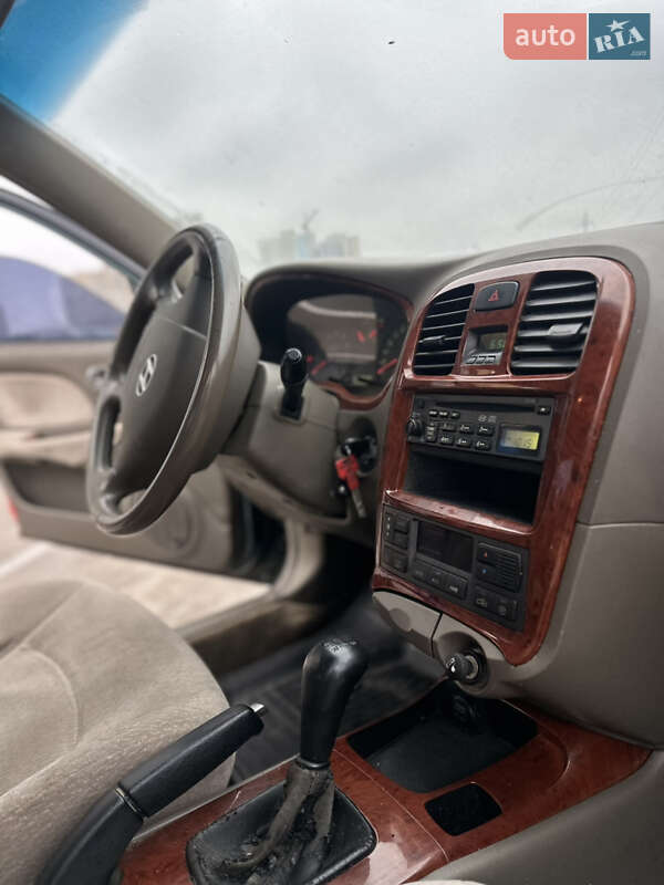 Седан Hyundai Sonata 2004 в Києві