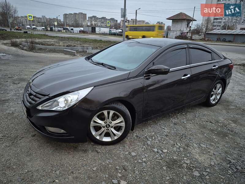 Седан Hyundai Sonata 2010 в Киеве