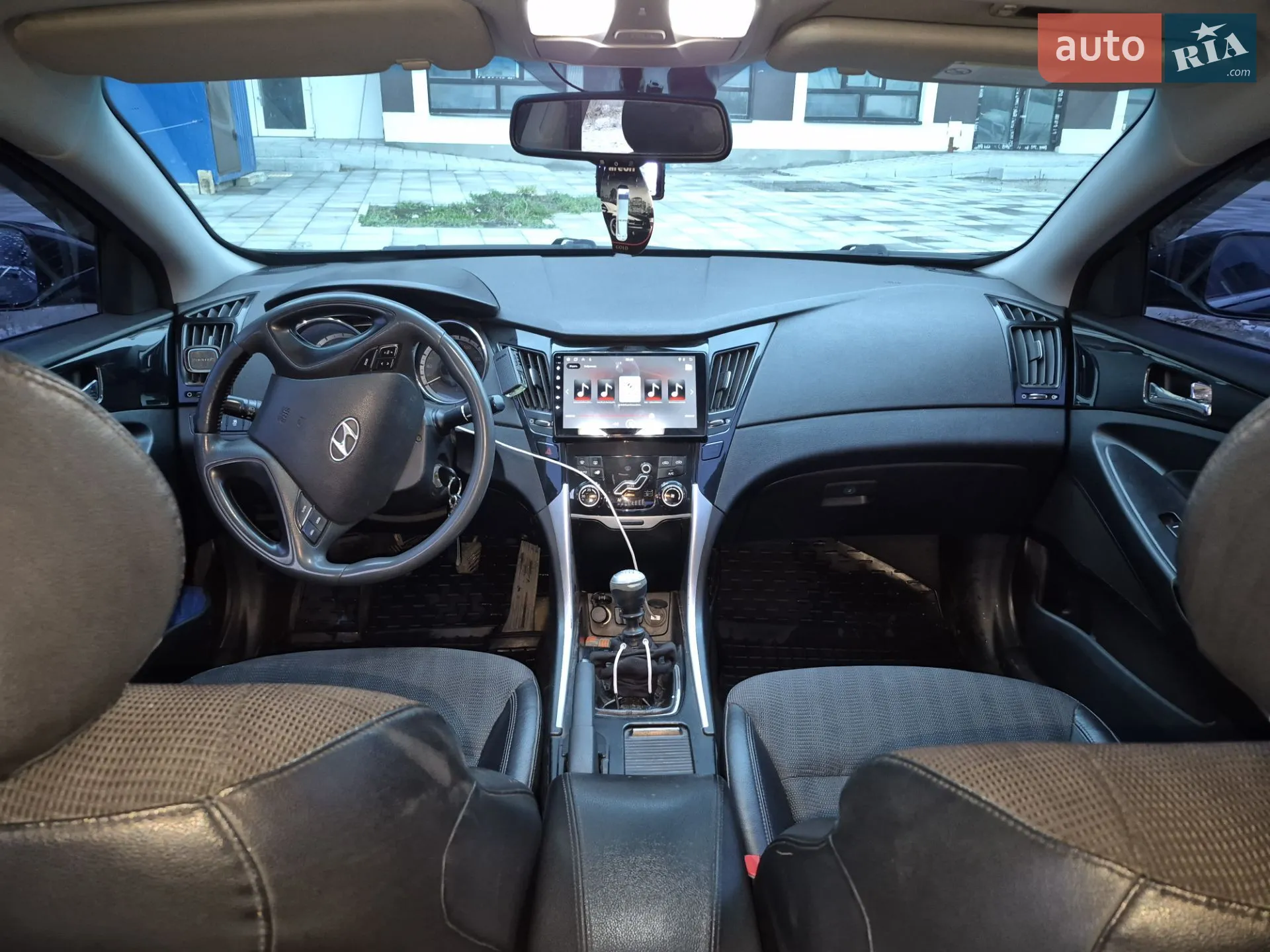 2010 Hyundai Sonata - мініатюра 14
