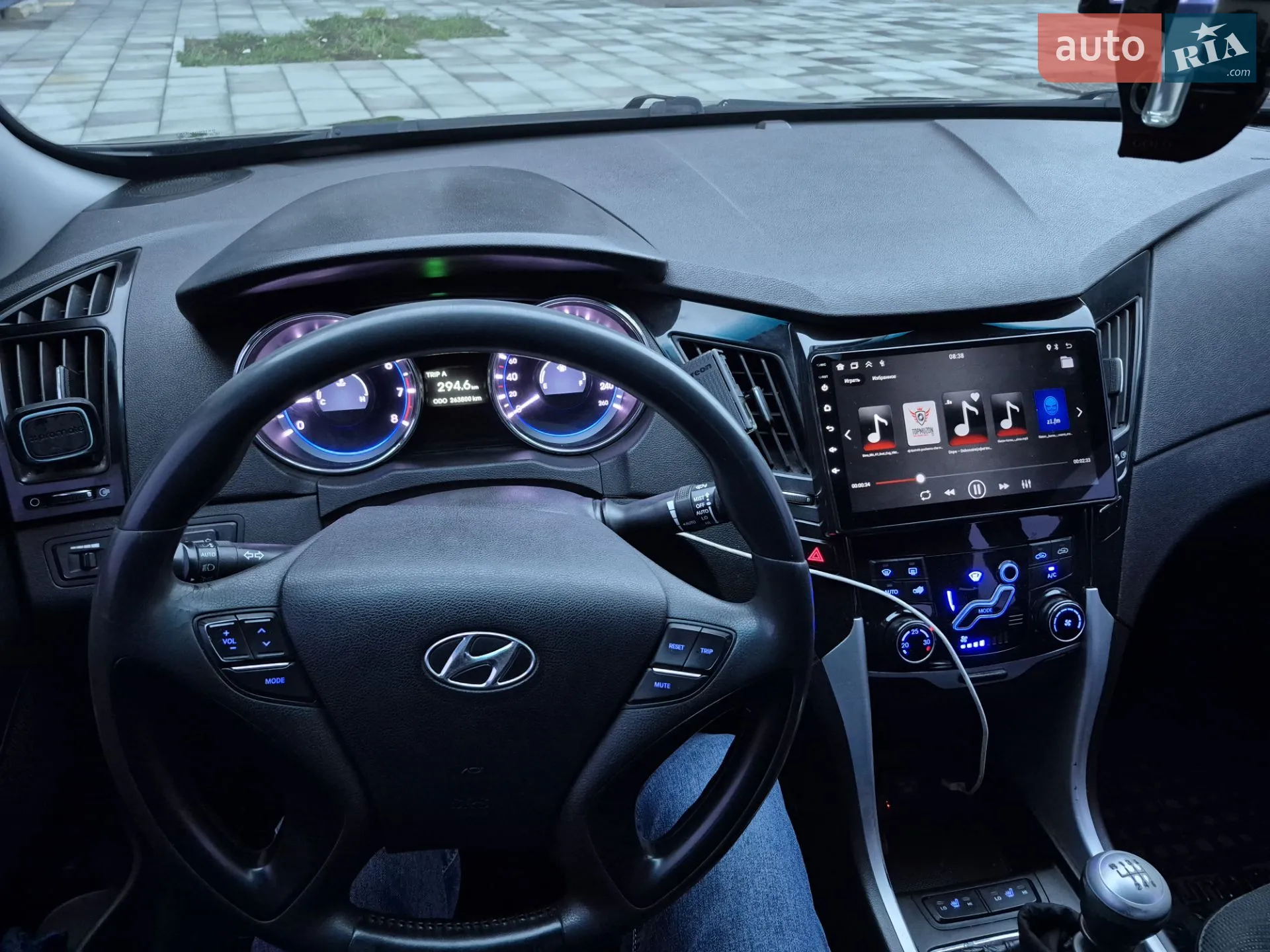 2010 Hyundai Sonata - мініатюра 17