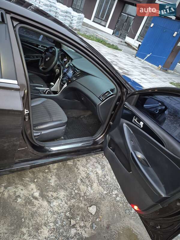 Седан Hyundai Sonata 2010 в Киеве