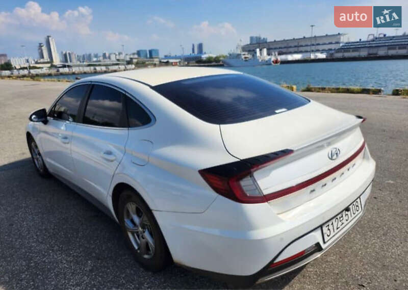Седан Hyundai Sonata 2022 в Киеве