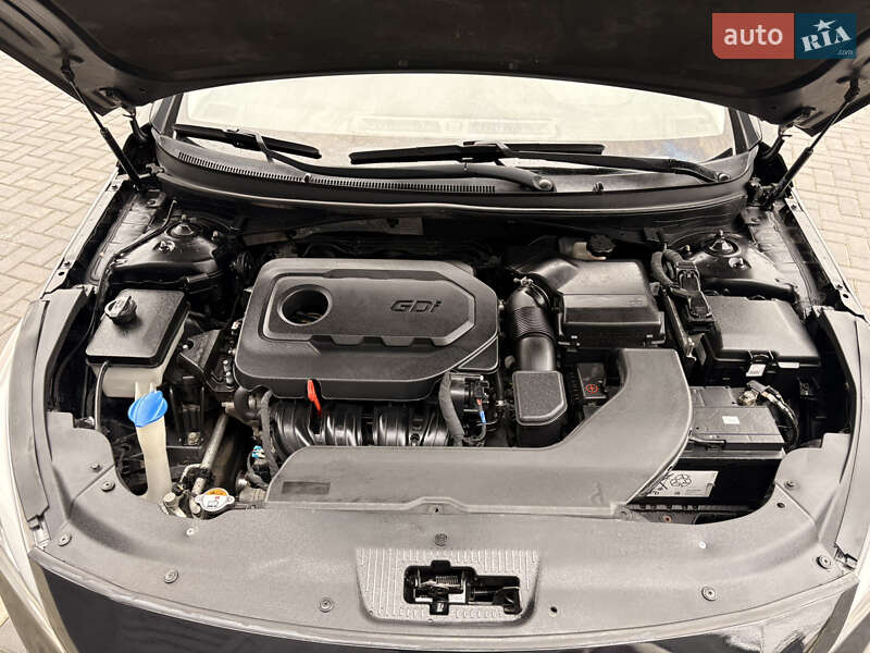 Седан Hyundai Sonata 2016 в Кропивницком