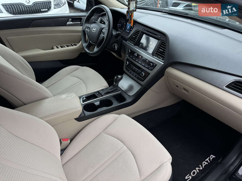 Седан Hyundai Sonata 2015 в Умани