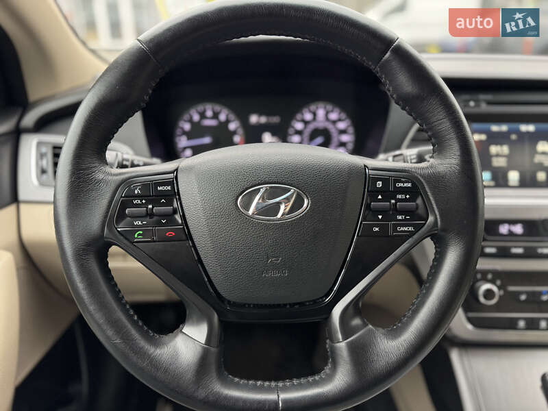 Седан Hyundai Sonata 2015 в Умани
