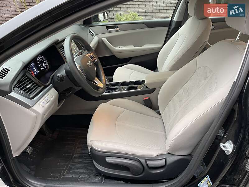 Седан Hyundai Sonata 2018 в Стрые