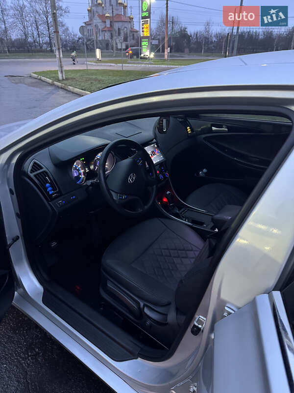 Седан Hyundai Sonata 2014 в Кременчуге фото 5 Седан Hyundai Sonata 2014 в Кременчуге