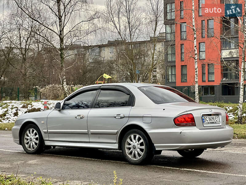 Седан Hyundai Sonata 2002 в Львові