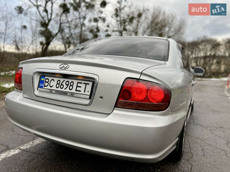 Седан Hyundai Sonata 2002 в Львові