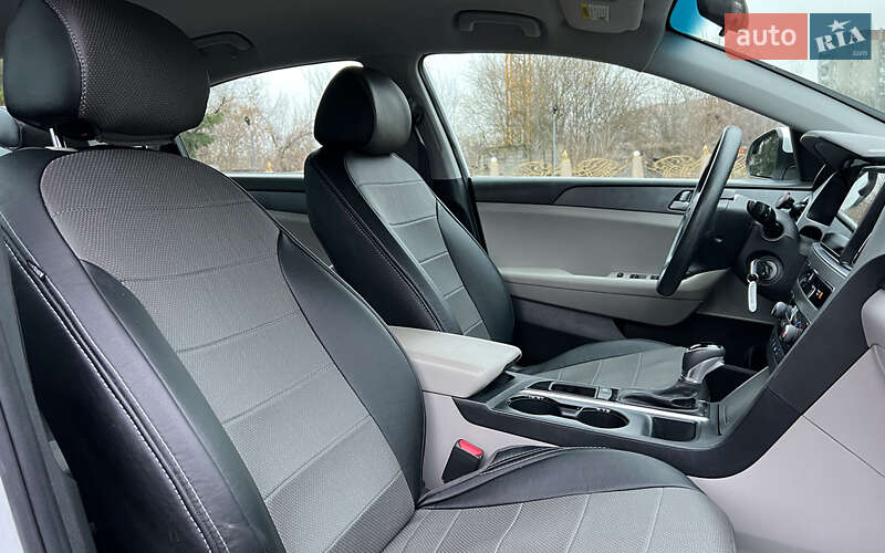 Седан Hyundai Sonata 2016 в Львове