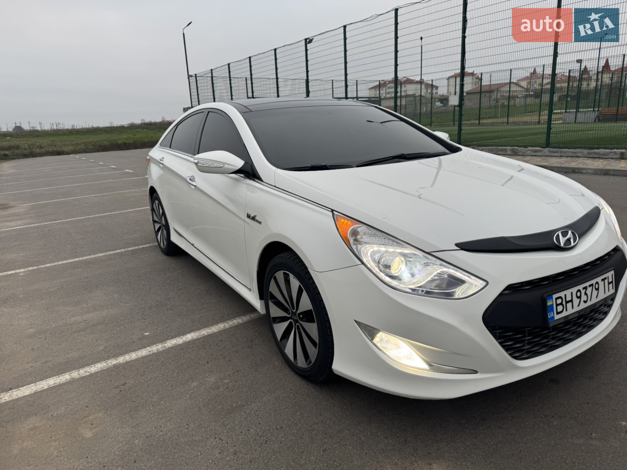 2013 Hyundai Sonata - мініатюра 16