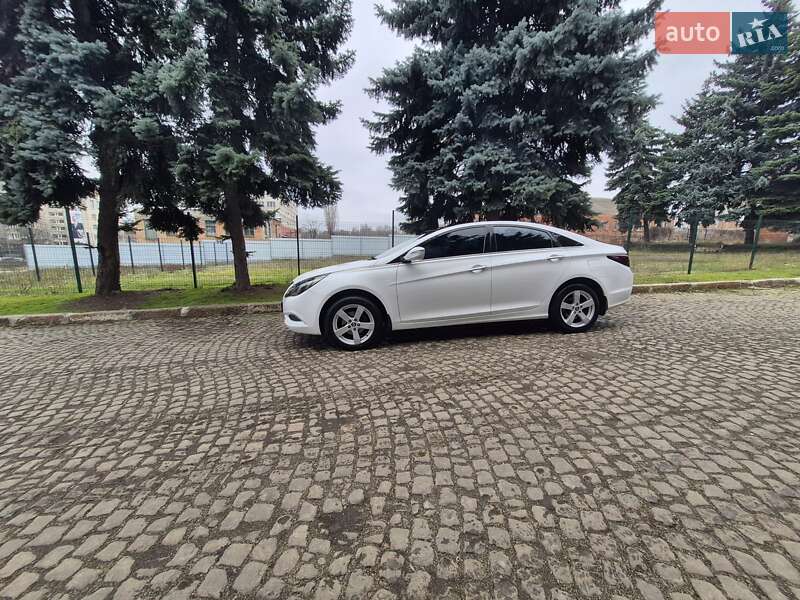 Седан Hyundai Sonata 2012 в Кропивницком