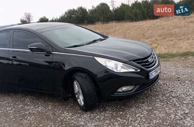 Седан Hyundai Sonata 2012 в Новояворівську