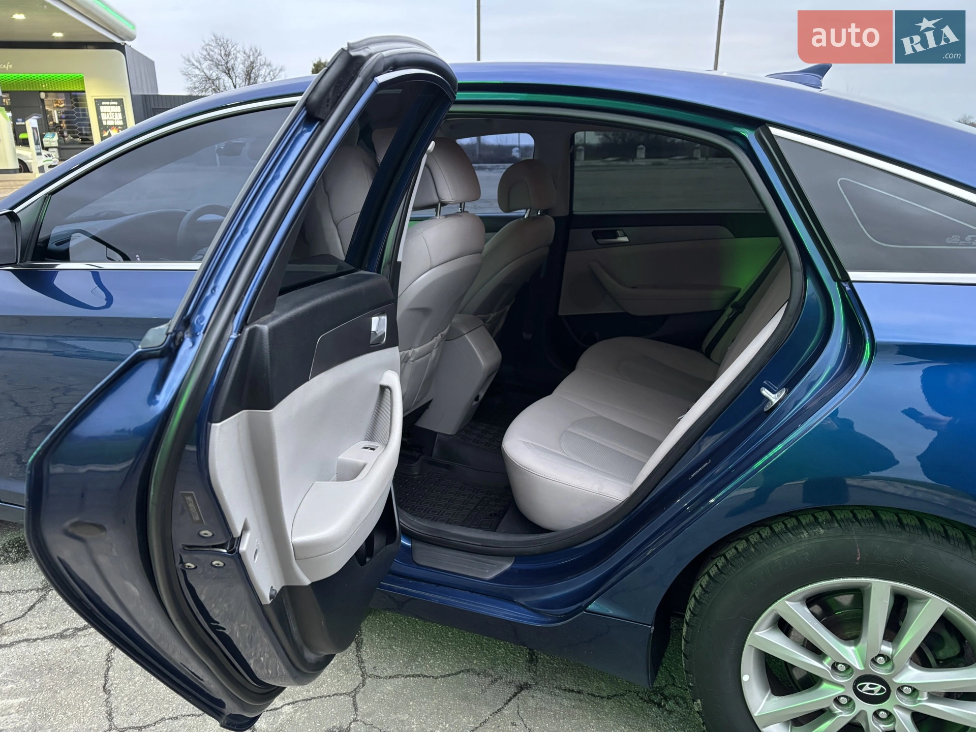 2015 Hyundai Sonata - мініатюра 8