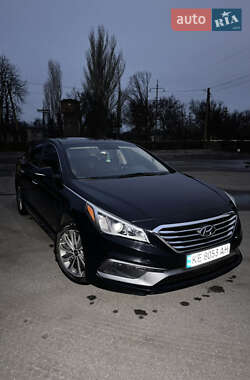 Седан Hyundai Sonata 2015 в Кривом Роге