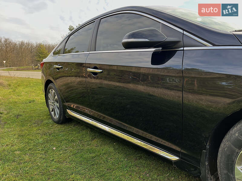 Седан Hyundai Sonata 2016 в Звенигородці