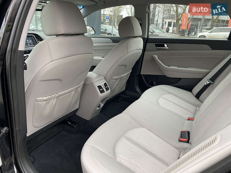 Седан Hyundai Sonata 2019 в Одесі