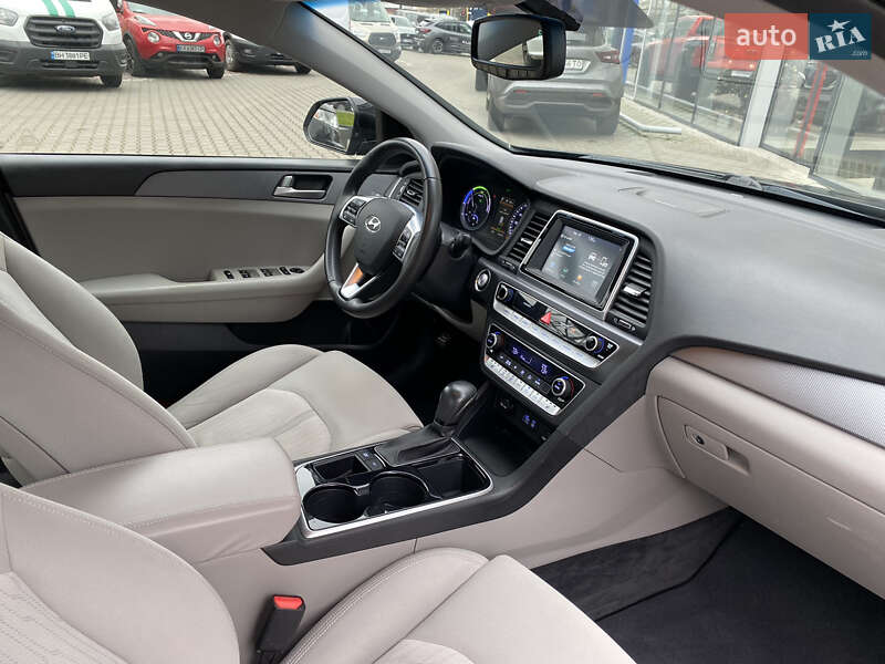 Седан Hyundai Sonata 2019 в Одесі