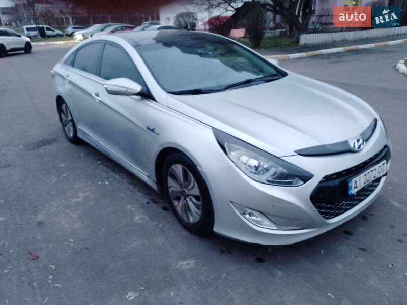 Седан Hyundai Sonata 2012 в Буче