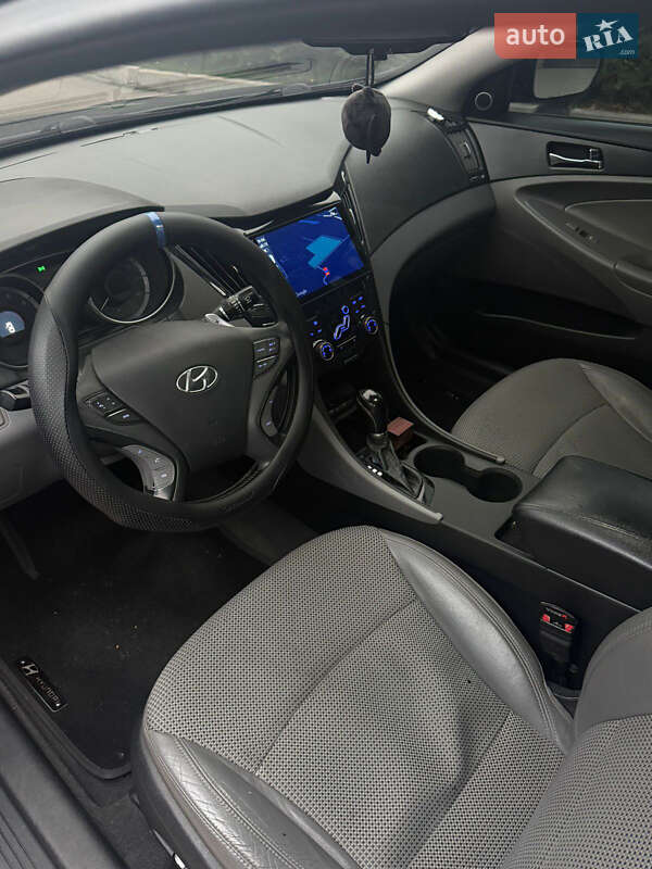 Седан Hyundai Sonata 2011 в Песочине