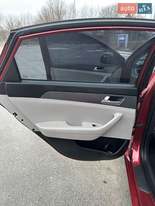 Седан Hyundai Sonata 2016 в Ічні