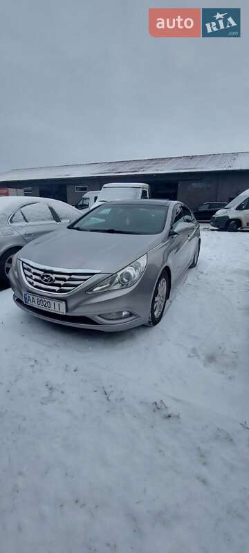 Седан Hyundai Sonata 2010 в Чемеровцах