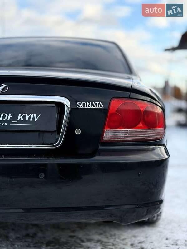 Седан Hyundai Sonata 2004 в Киеве