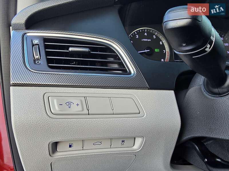 Седан Hyundai Sonata 2015 в Хмельницком