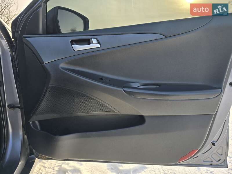 Седан Hyundai Sonata 2010 в Хмельницком