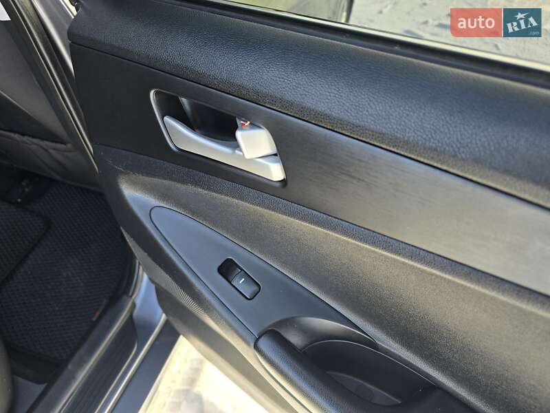 Седан Hyundai Sonata 2010 в Хмельницком