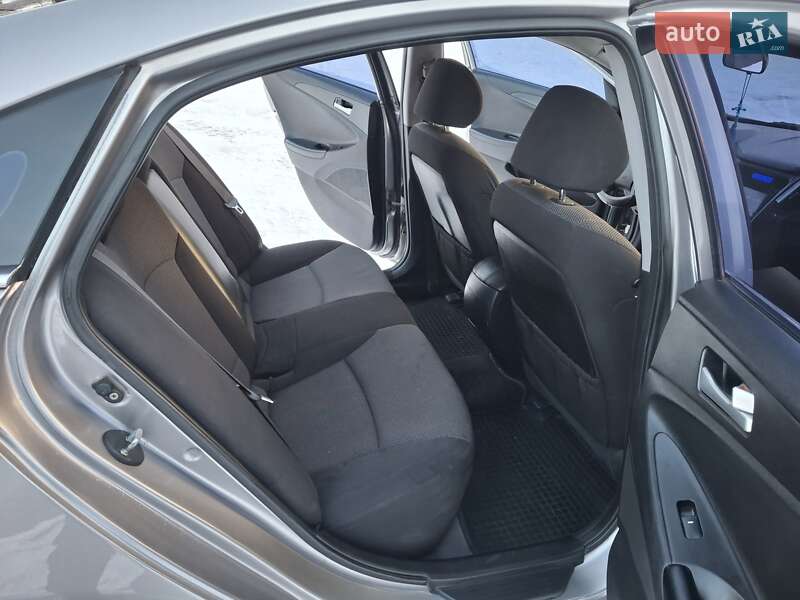 Седан Hyundai Sonata 2010 в Полтаві