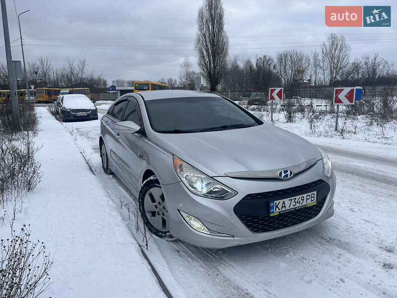 Hyundai Sonata 2012