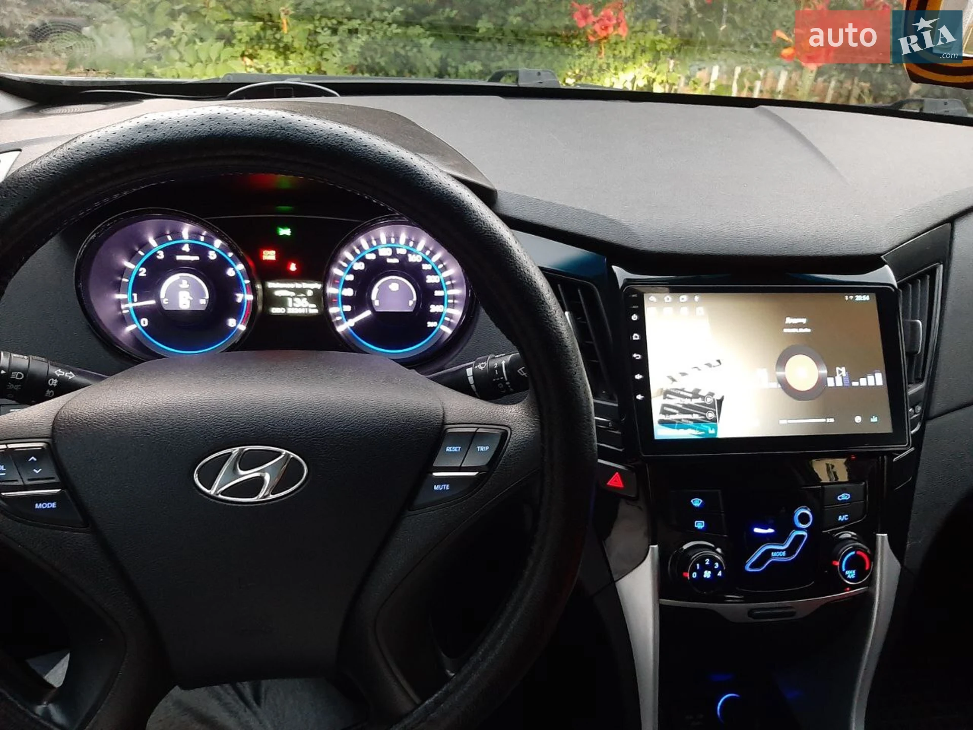 2011 Hyundai Sonata - мініатюра 16