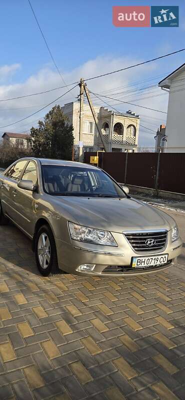 Hyundai Sonata 2009