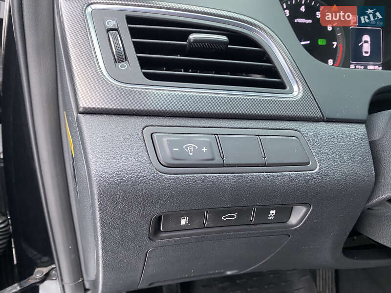 Седан Hyundai Sonata 2016 в Запорожье