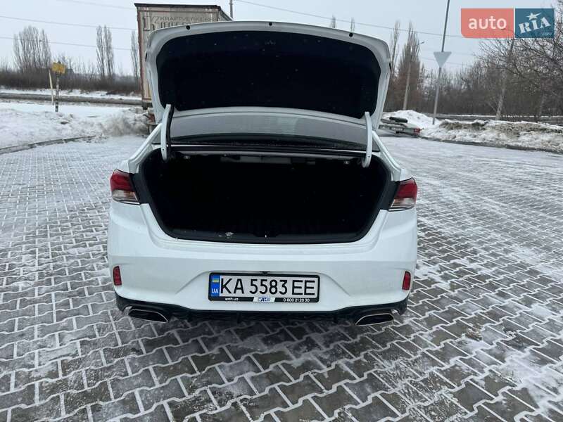 Седан Hyundai Sonata 2017 в Луцке