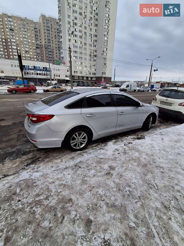 Седан Hyundai Sonata 2016 в Киеве