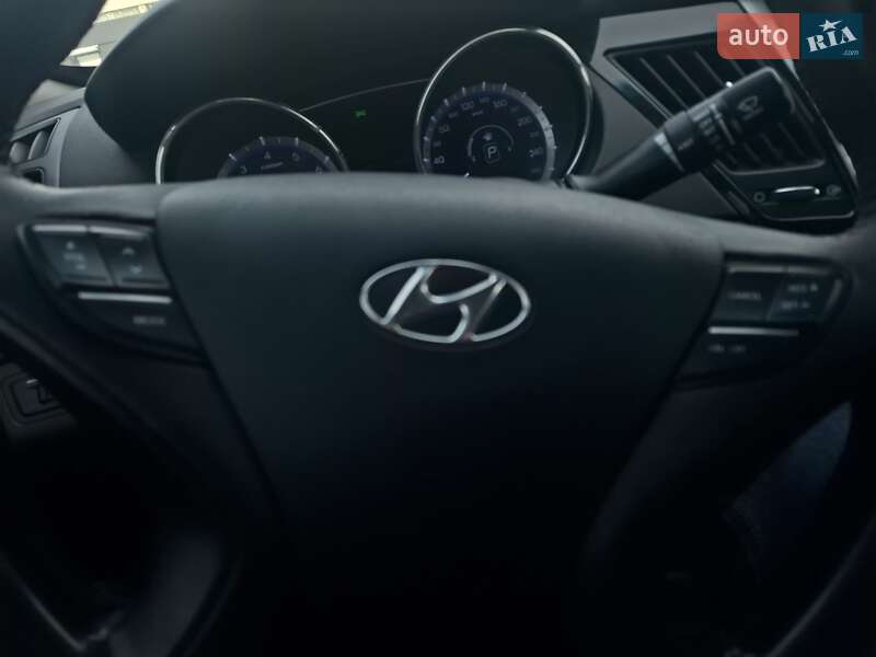 Седан Hyundai Sonata 2011 в Черкассах